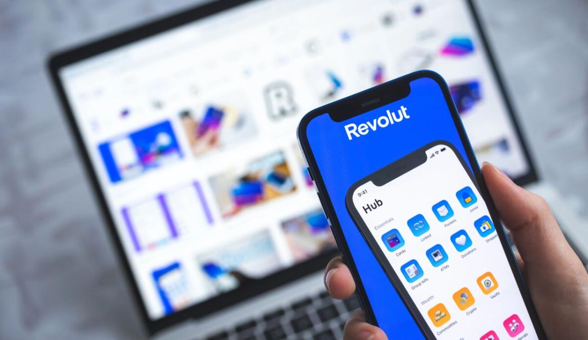 Revolut supera 4 milioni di clienti in Italia: un nuovo ogni 15 secondi - Revolut supera 4 milioni di clienti in Italia (Depositphotos foto) - www.managementcue.it