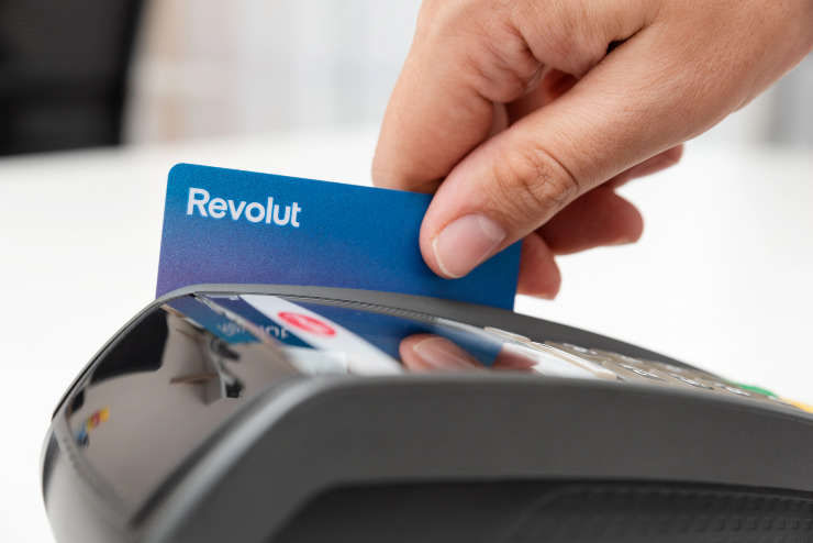 Pagamento con Revolut (Depositphotos foto) - www.managementcue.it