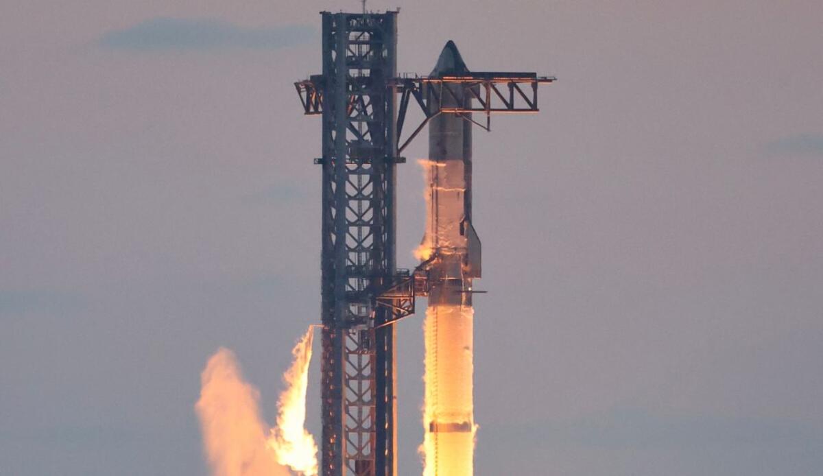 Starship decolla e atterra con precisione: nuovo traguardo SpaceX in vista delle missioni lunari - Illustrazione dello Starship (Wikimedia Commons Steve Jurvetson FOTO) - aerospacecue.it