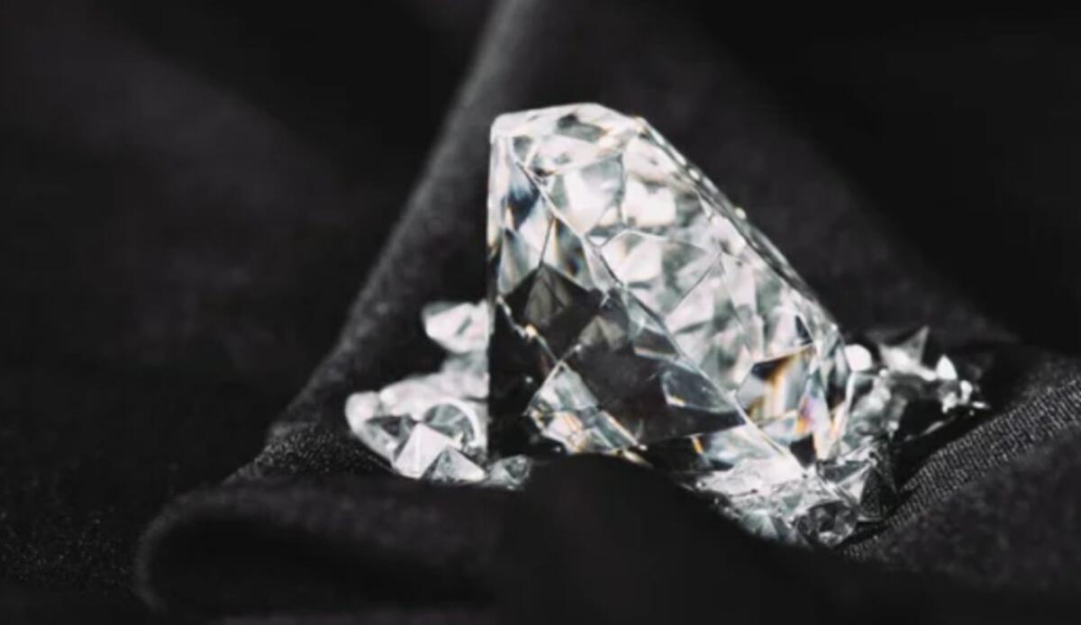 Dalle viscere della Terra ai gioielli: rivelato il percorso incredibile dei diamanti - Diamante (Depositphotos foto) - www.sciencecue.it
