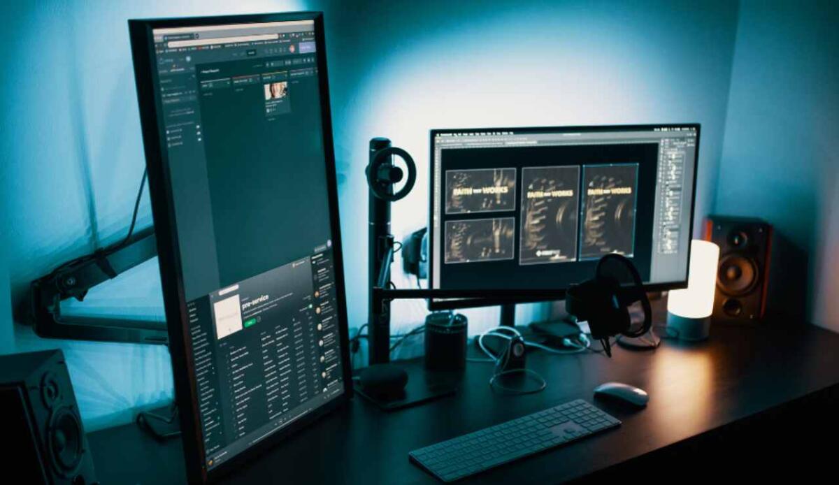 Nasce Qolossus 2.0: il primo computer fotonico italiano parla già di futuro - Illustrazione di un computer fotonico (Canva FOTO) - systemscue.it