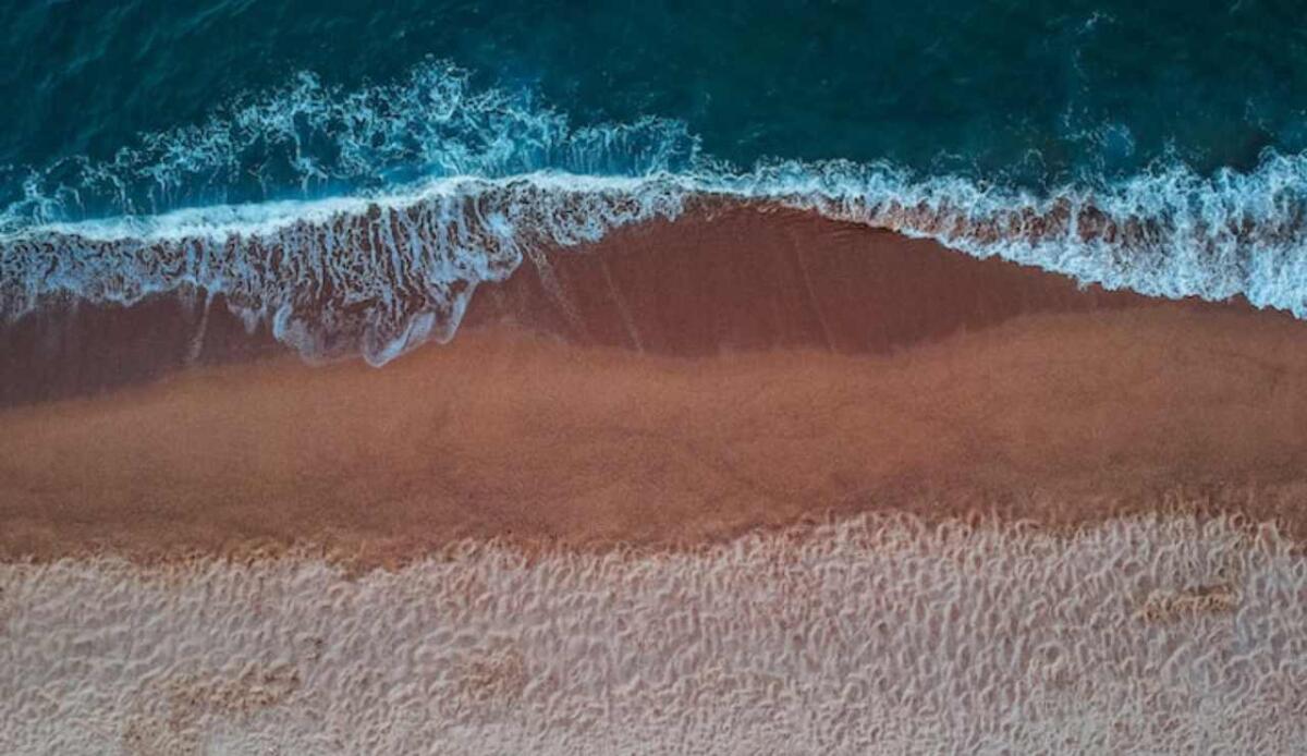 Scoperta incredibile: 6,2 milioni di anni fa il Mar Rosso si prosciugò completamente - Mar Rosso, pensare che è quasi sparito (Freepik Foto) - www.marinecue.it