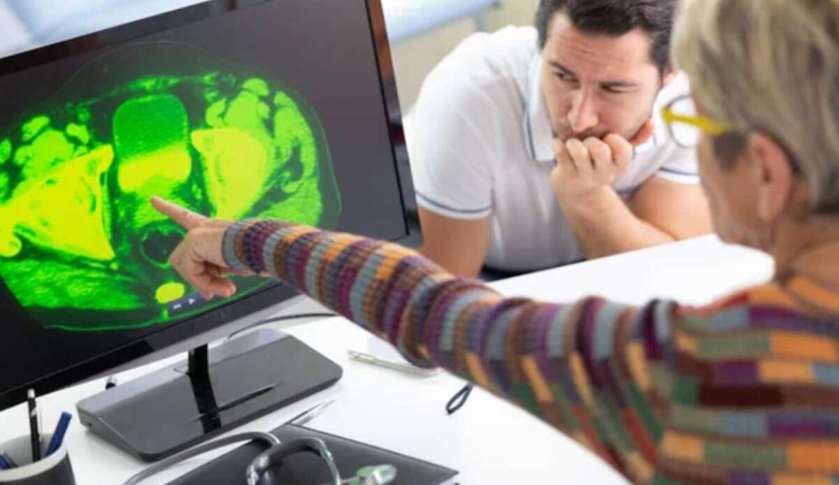Prostata, svolta nella diagnosi e terapia: farmaci innovativi e risonanza magnetica per trattamenti su misura - Esami della prostata (Depositphotos foto) - www.biomedicalcue.it