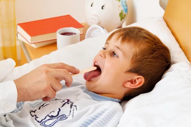 Illustrazione di un bimbo influenzato (Depositphotos foto) - www.biomedicalcue.it