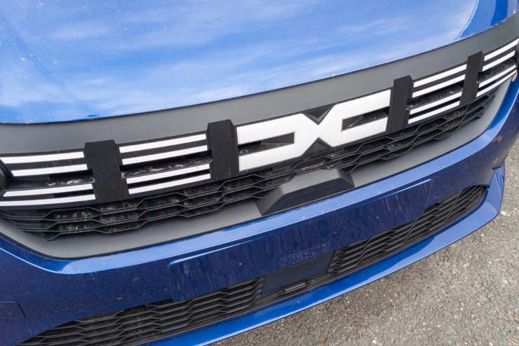 Dacia, cosa succede a questi modelli (DepositPhotos) - VehicleCUE