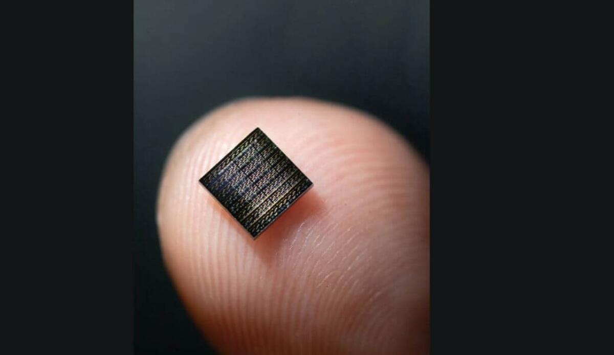 Neuroni artificiali sempre più simili al cervello: la rivoluzione dell’AI parte dagli ioni - Chip IA, la scoperta per un cervello artificiale (viterbischool.usc.edu) - SystemsCUE