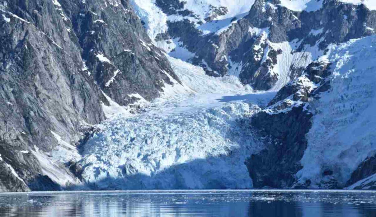 Cambiamento climatico e ghiacciai in ritirata: meno nutrienti vitali per la vita marina - Ghiacciai in ritirata, lo studio (scripps.ucsd.edu) - MarineCUE