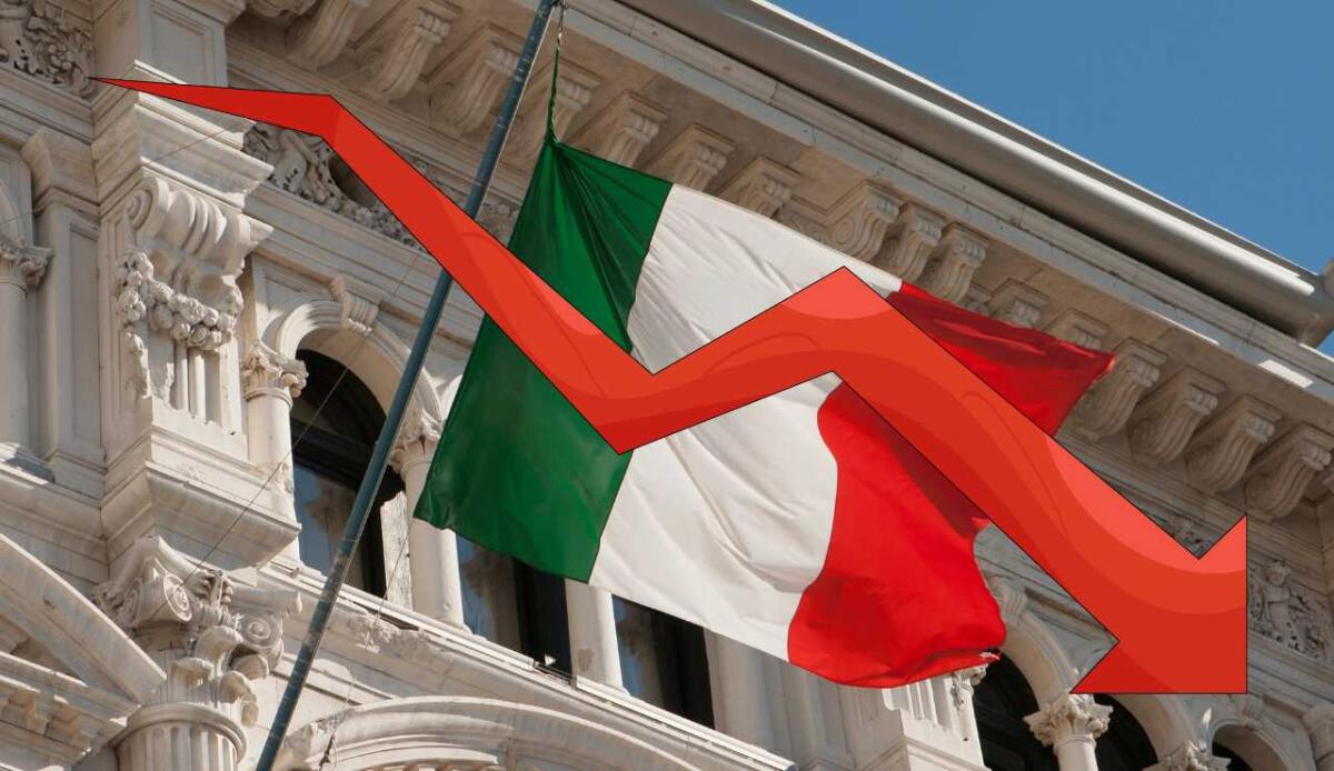Italia più povera di 20 anni fa, redditi in calo dal 2004: il Paese è fanalino di coda in Europa secondo Eurostat - 
