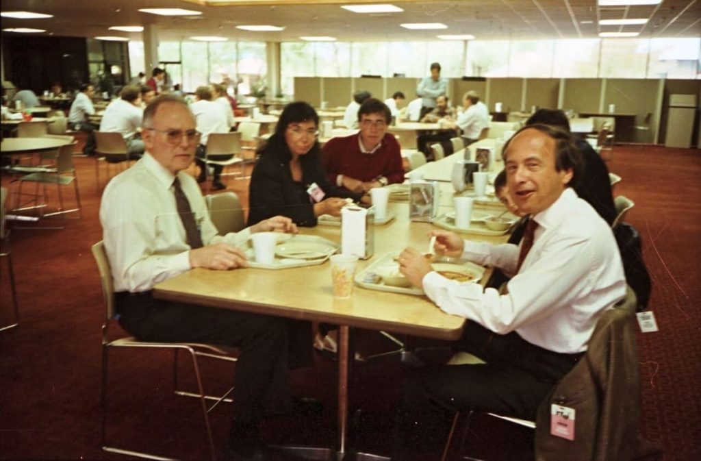 Dott. Gordon Moore e Famiglia Accenti alla Intel ( Foto: archivio personale)