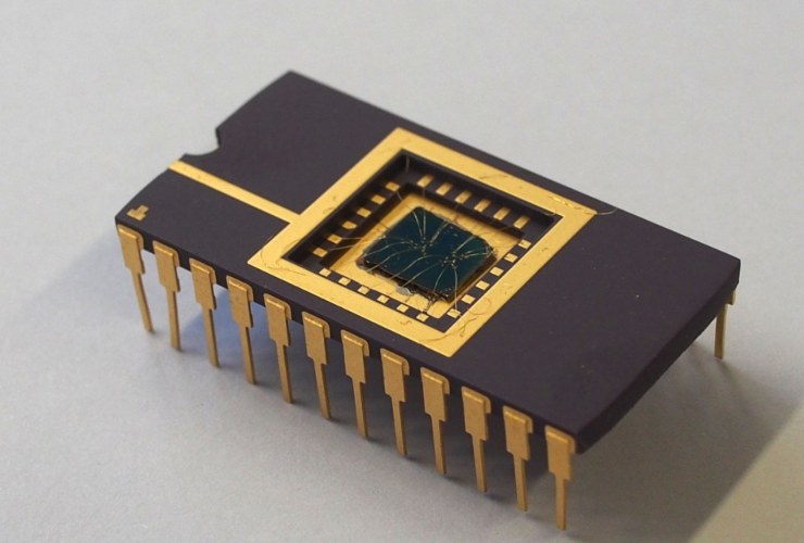 Memristor (Dr. Andy Thomas/Bielefeld University) - systemcue.it