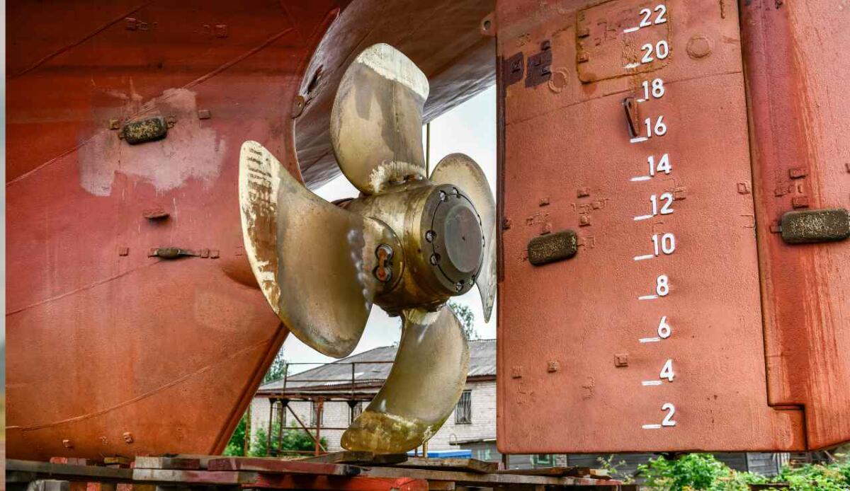 Eliche a passo variabile: funzionamento, vantaggi e applicazioni in ambito nautico - 