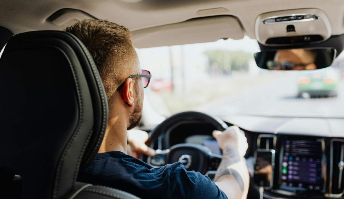 Tom by TomTom: il dispositivo anti-distrazione che rivoluziona l’assistenza alla guida - 