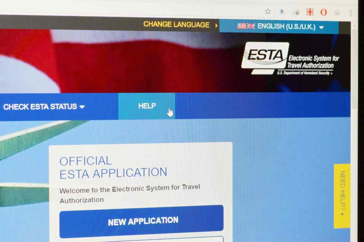 "Dovete consegnare la cronologia degli ultimi 5 anni di attività sui social per entrare negli USA": cosa c’è di vero e cosa no - 