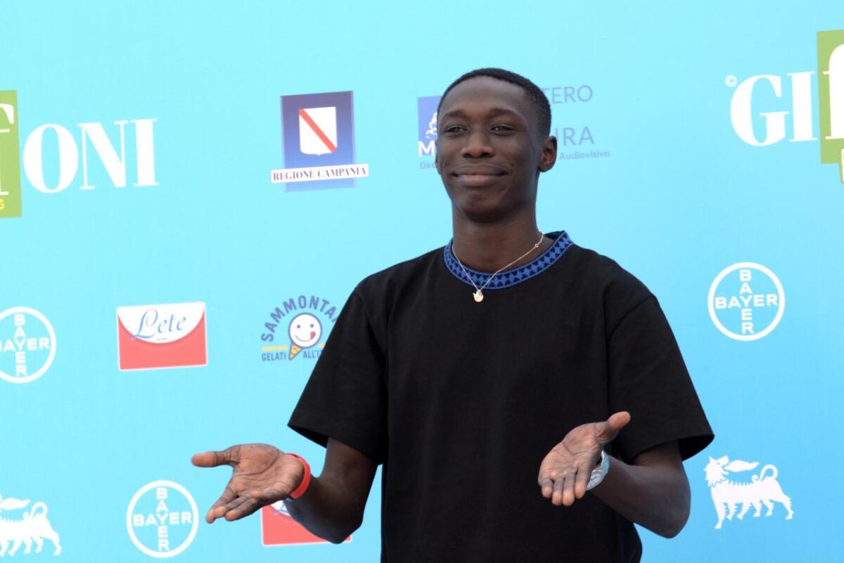 Khaby Lame e l'operazione da 900 milioni: cosa c'è di vero - 