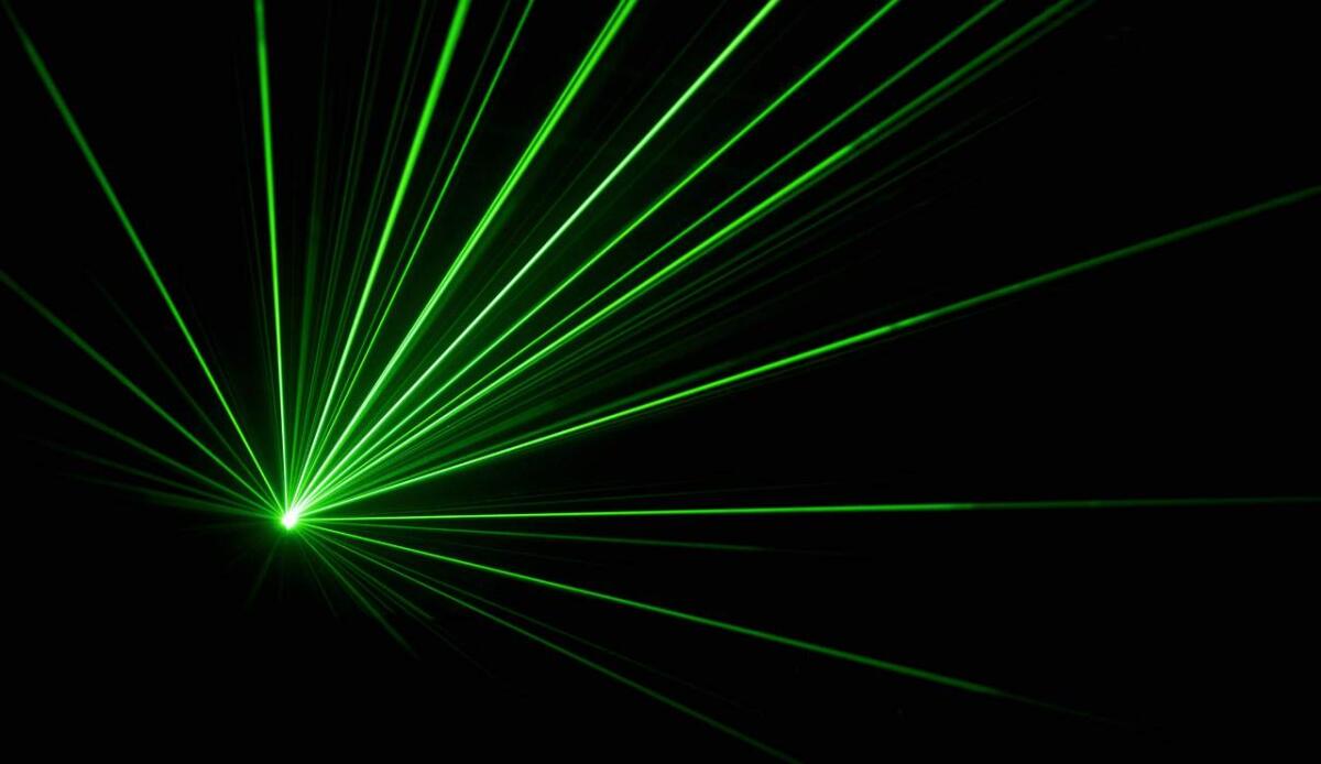 Impulsi laser UV-C ultraveloci e rilevabili a temperatura ambiente: un salto tecnologico per le comunicazioni e l’imaging - 