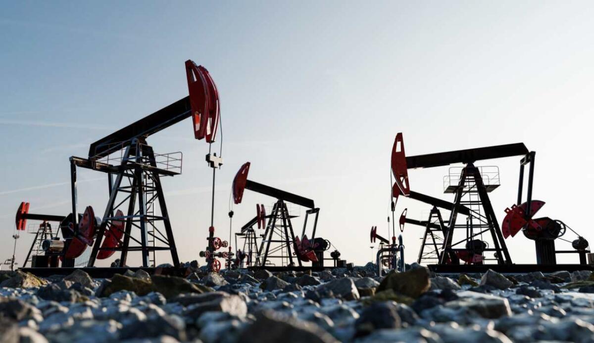Mercato del petrolio: stato attuale, struttura dei prezzi ed economia dell’estrazione - 