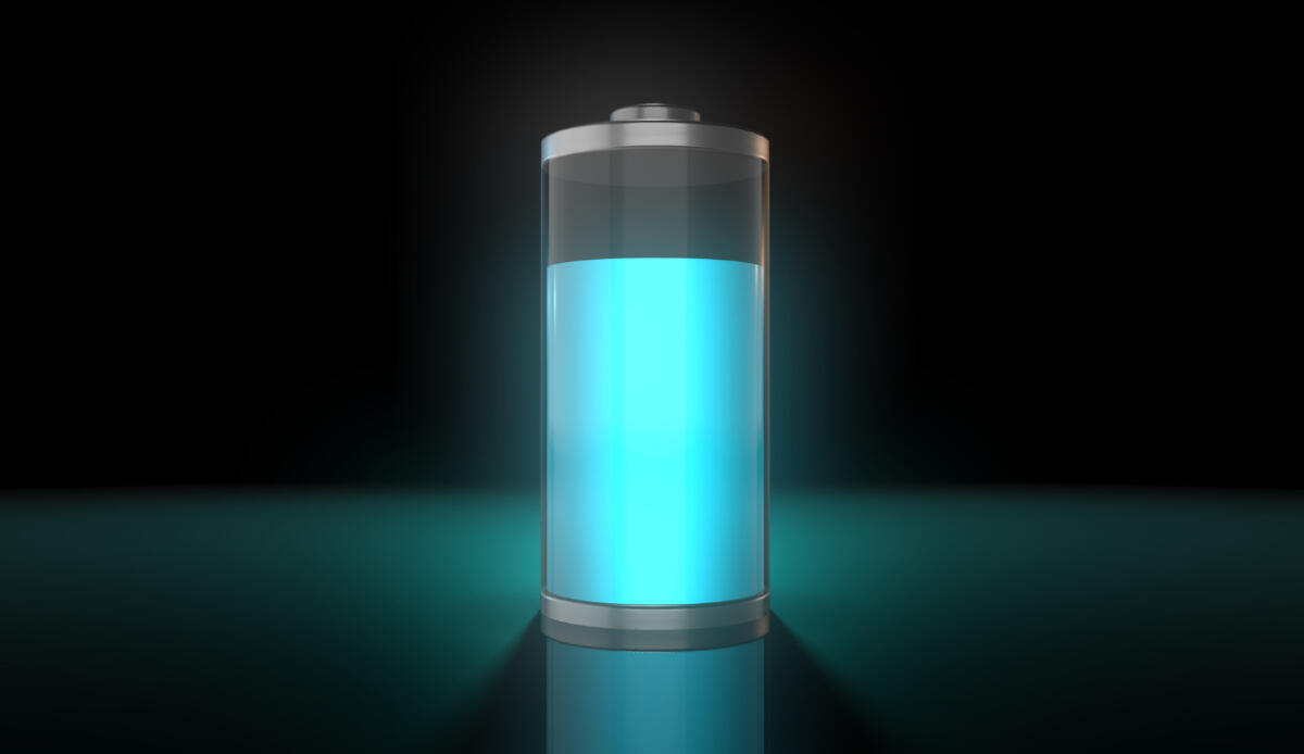Accumulare energia e togliere il sale dall’acqua: la svolta delle batterie al sodio con acqua strutturale - 
