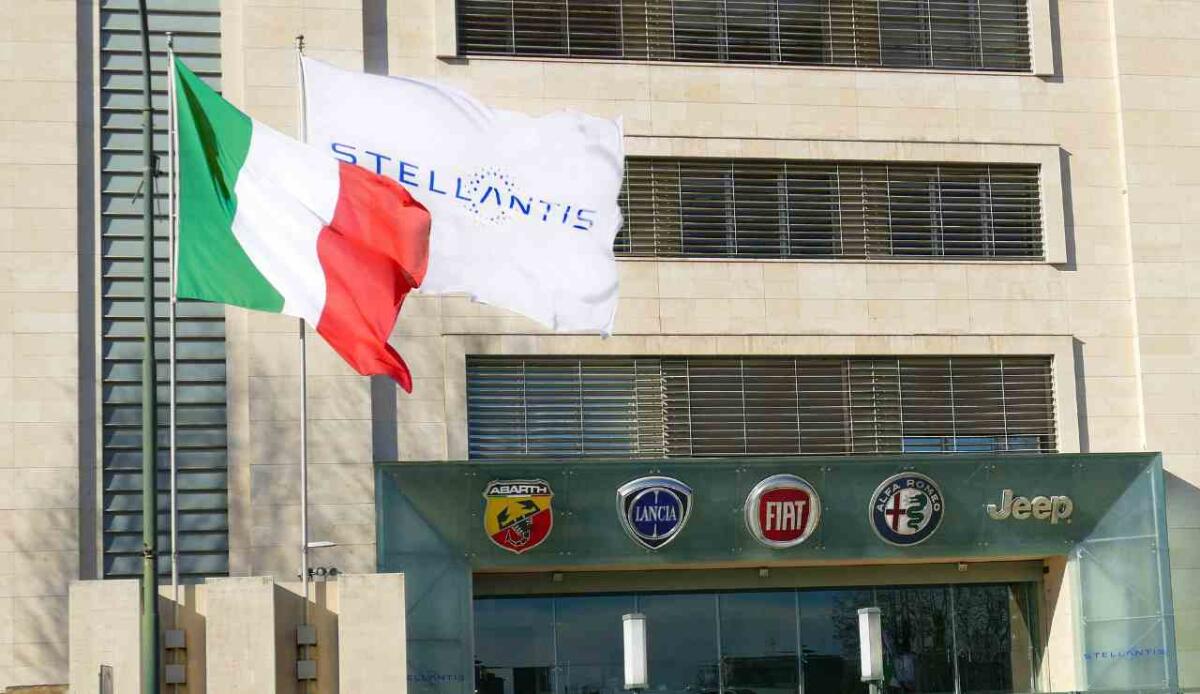 Stellantis, la ripresa parte dagli stabilimenti italiani: +9,5% nel primo trimestre 2026 - 