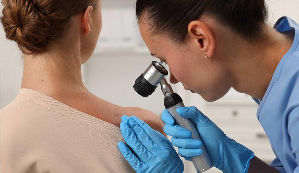 Melanoma: crescono i numeri del tumore, ma migliorano le cure - 