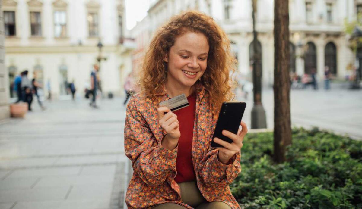 Conto corrente online per giovani e studenti: strumenti utili per iniziare