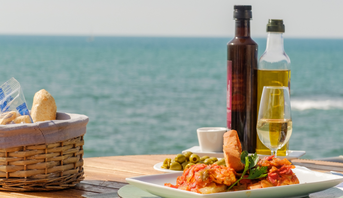 Secondo la BBC l'Italia ha perso la dieta mediterranea: cosa dicono davvero i dati