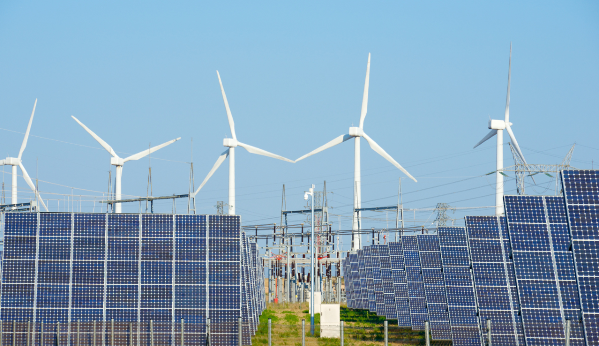 Shell cede a TotalEnergies 0,5 GW di rinnovabili: coinvolta anche l'Italia - Canva
