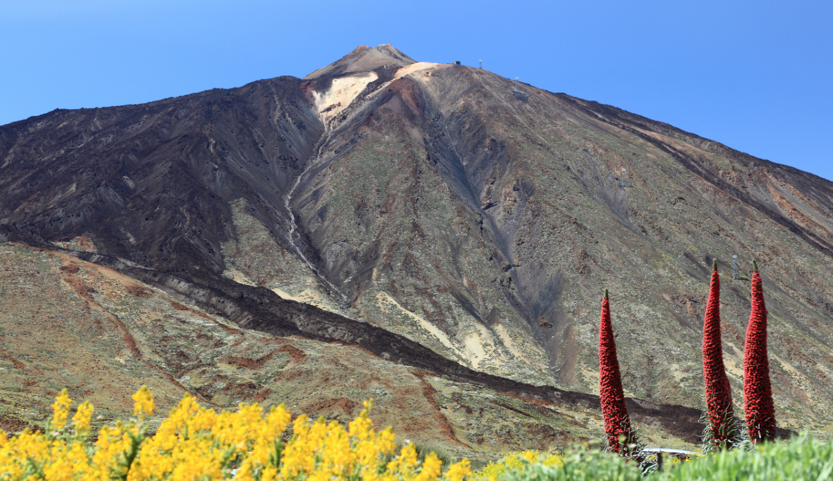 Volcano Teide più alto dell'Etna di 350 metri