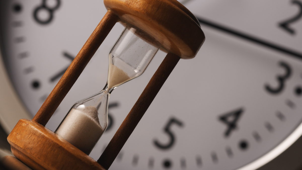 Niente più secondi intercalari: dal 20 maggio 2027 avremo un tempo universale continuo - Canva